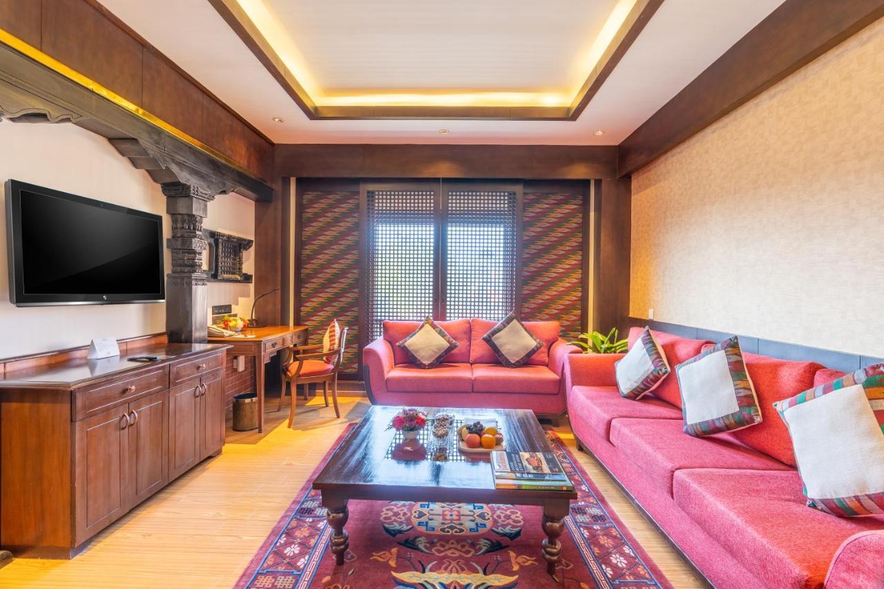 The Soaltee Kathmandu Hotell Exteriör bild