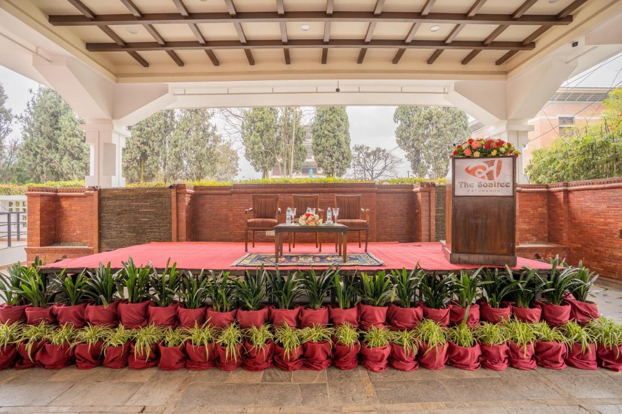 The Soaltee Kathmandu Hotell Exteriör bild