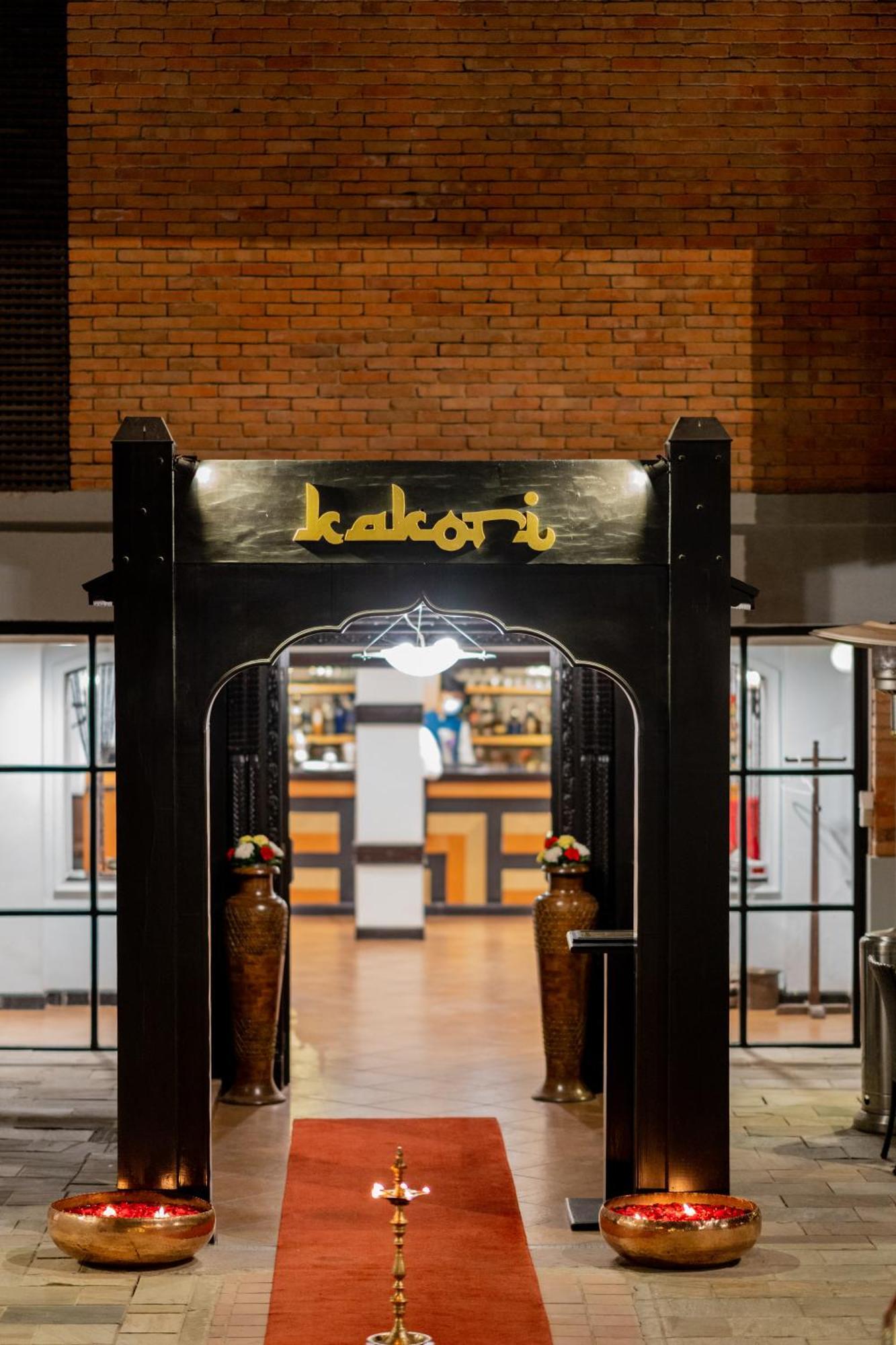 The Soaltee Kathmandu Hotell Exteriör bild