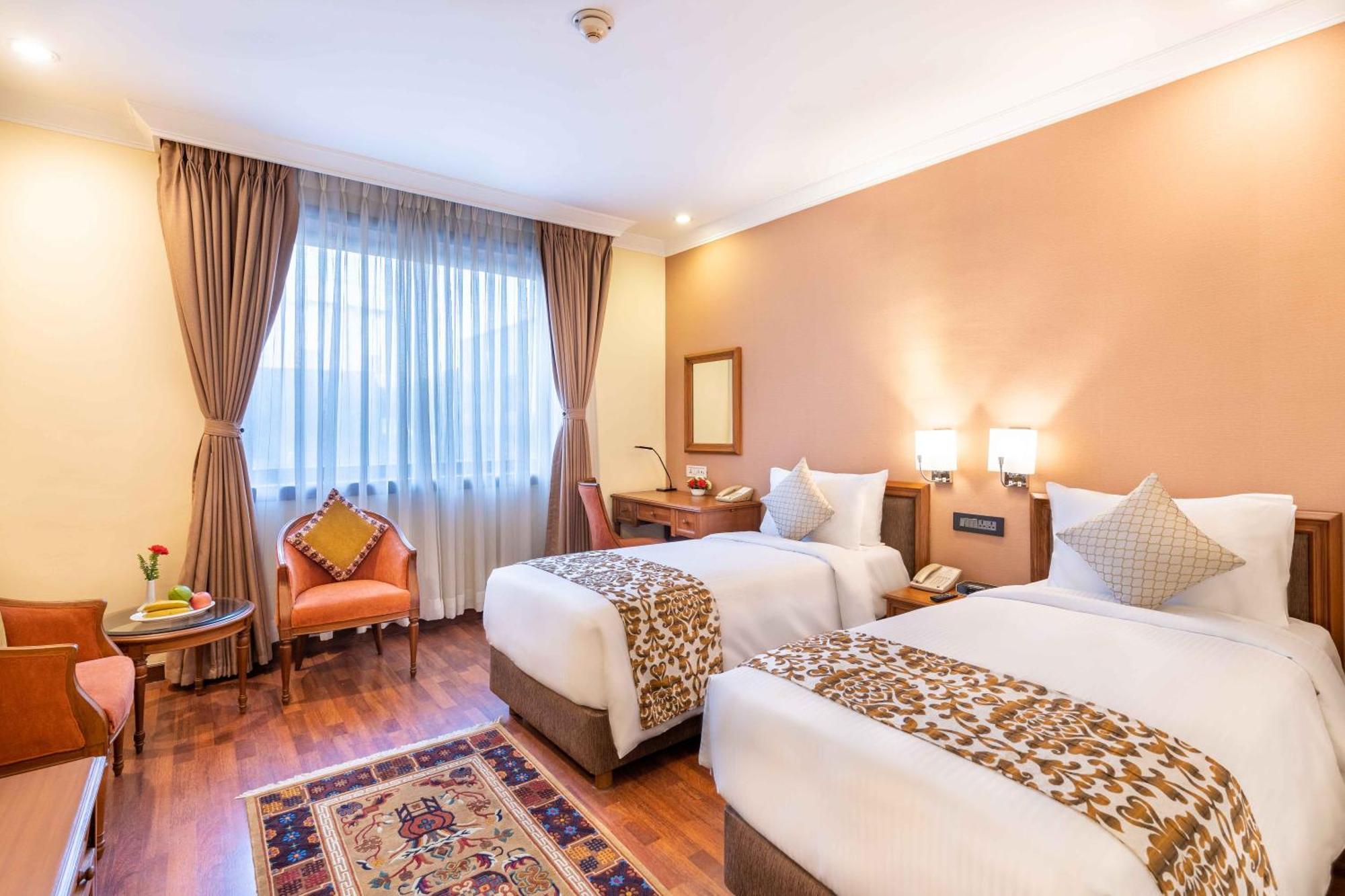 The Soaltee Kathmandu Hotell Exteriör bild